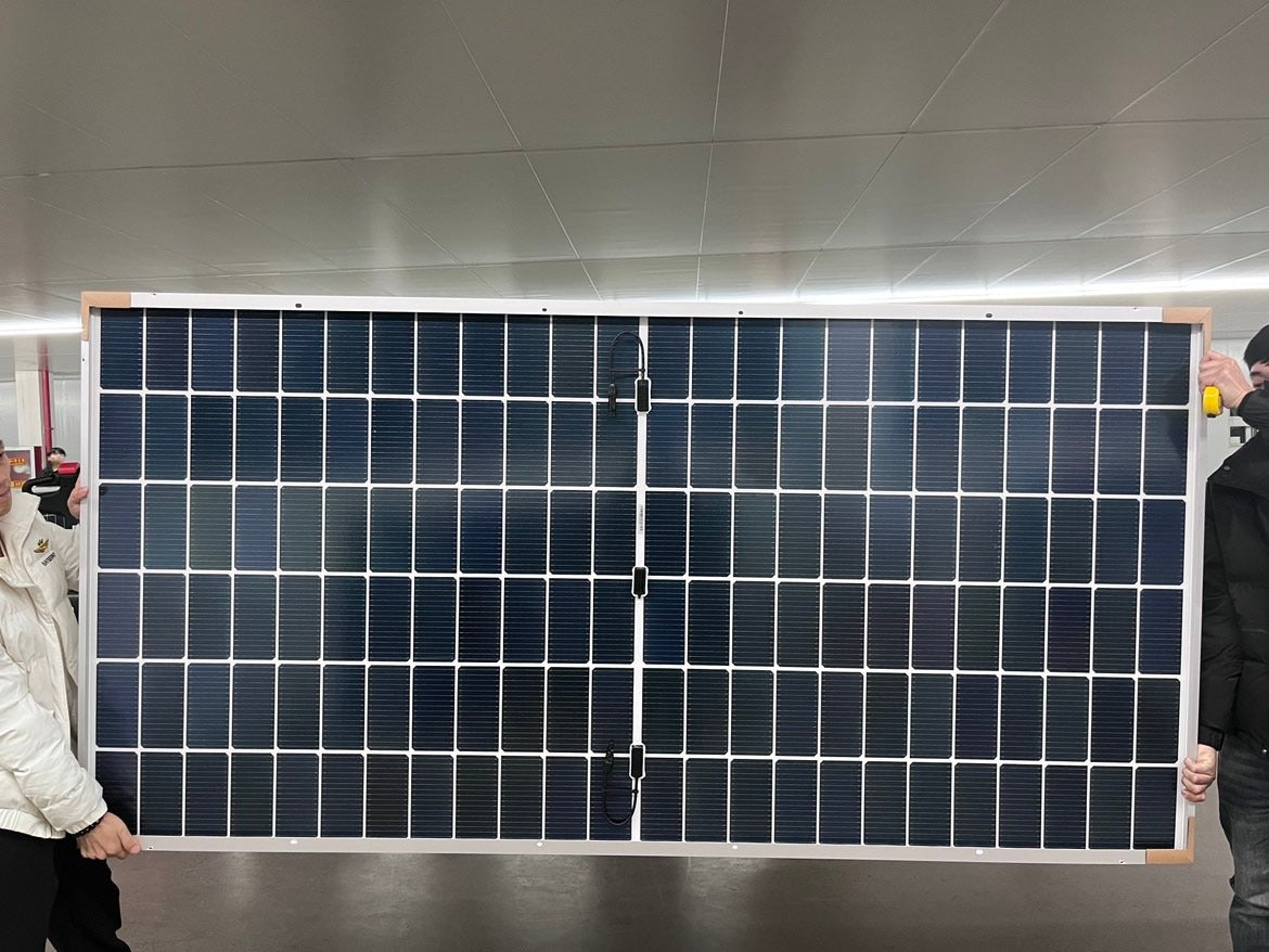 585W Solar Panel (pack of 4)